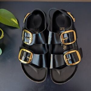 Birkenstock Women's Milano Big Buckle Sandals